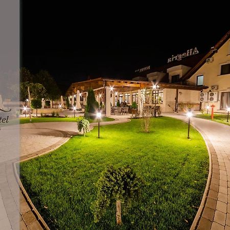Allegria Hotel Alba Iulia Esterno foto