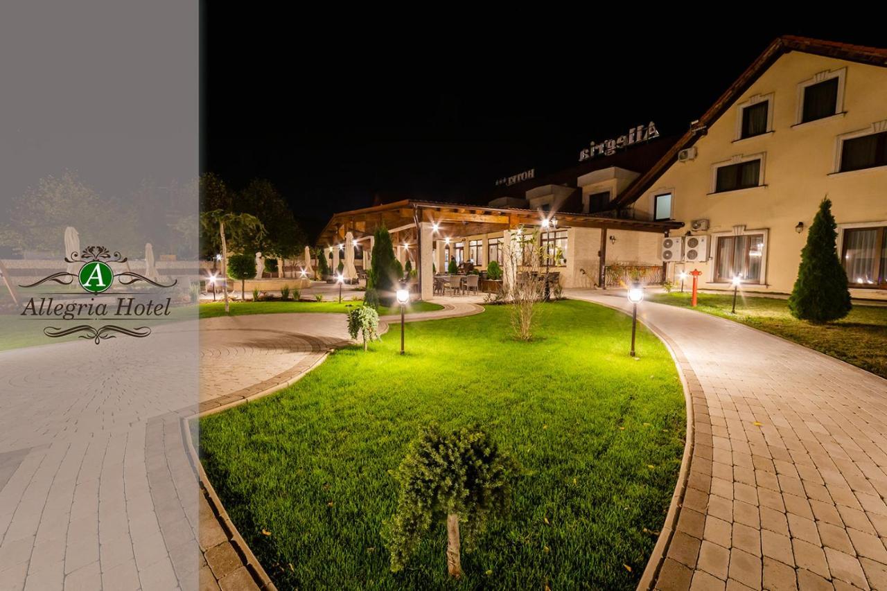 Allegria Hotel Alba Iulia Esterno foto