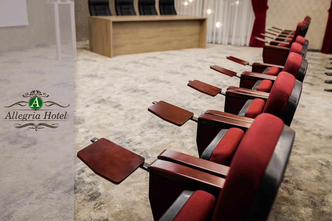 Allegria Hotel Alba Iulia Esterno foto